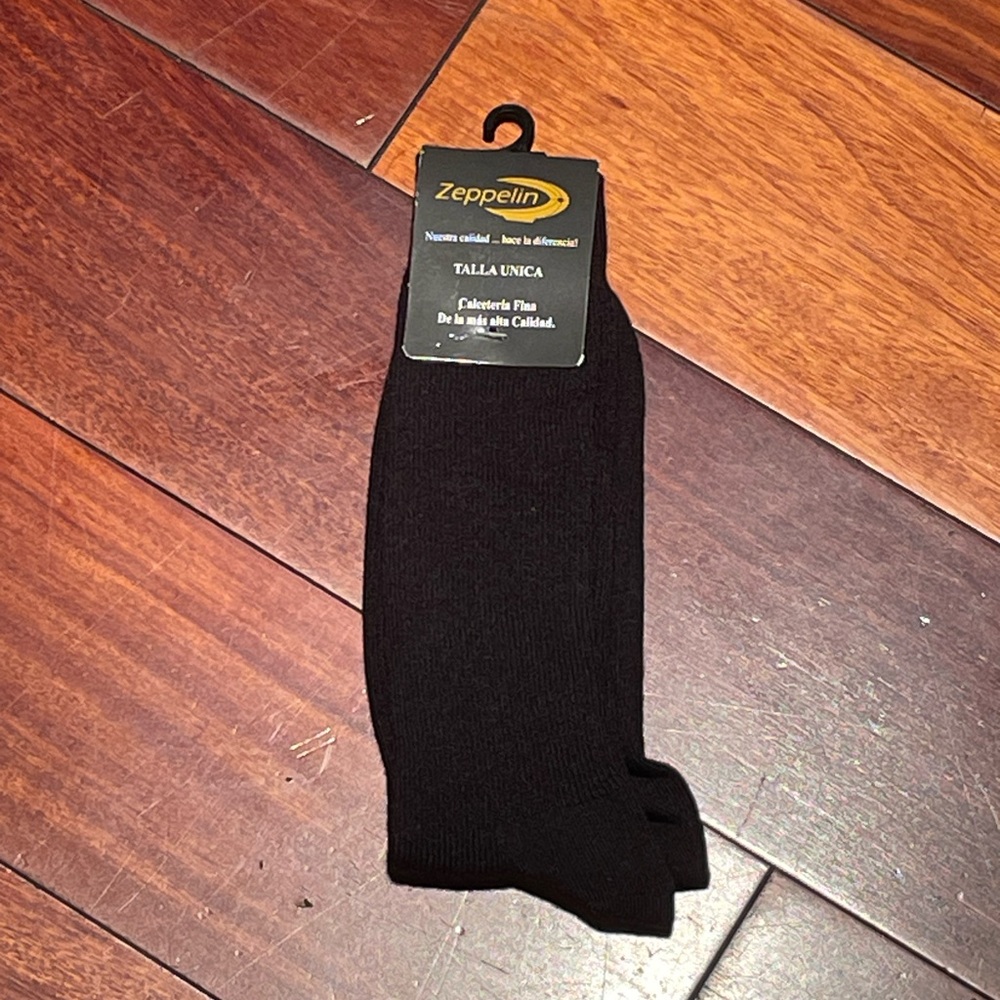 Zeppelin- Black Men's Socks Size:6-12 NWT